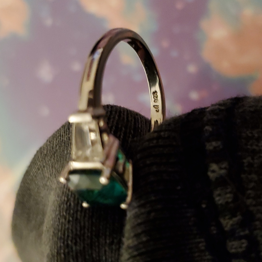 Emerald Ring - image 3